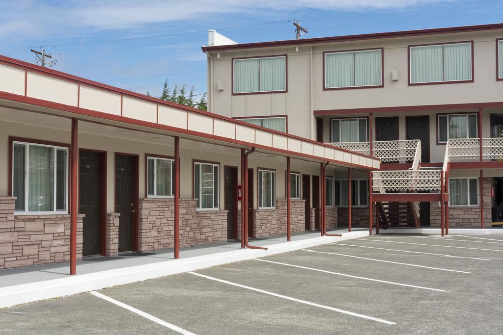 弗拉格斯通汽车旅馆 安吉利斯港 外观 照片